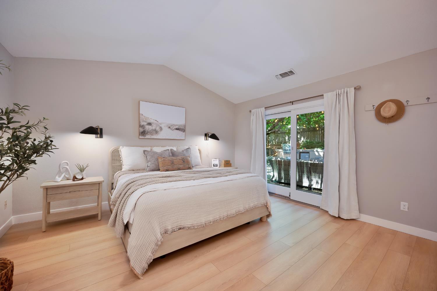 Mesquite Court, Folsom, California image 30