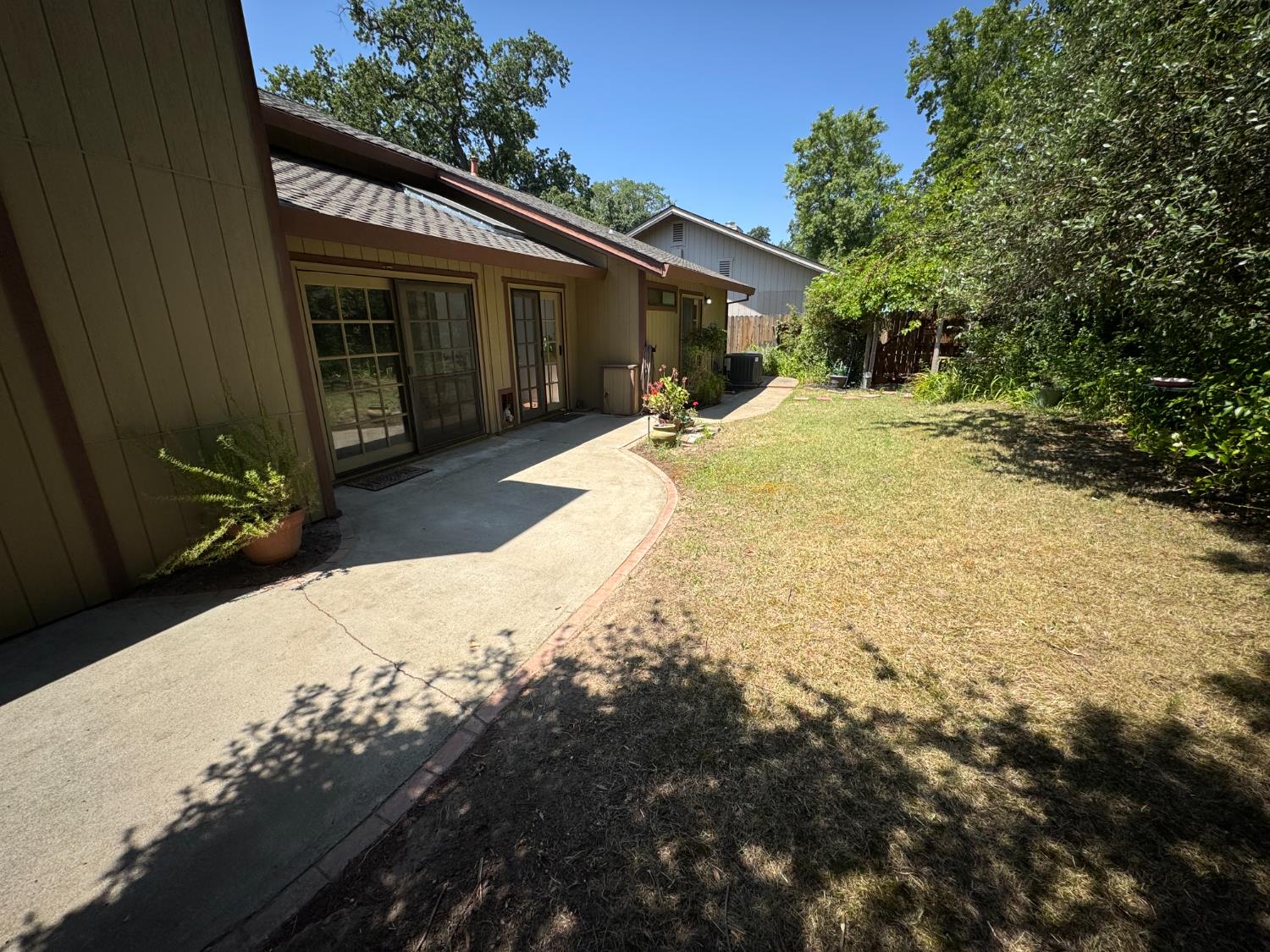 Oak Stream Court, Carmichael, California image 46