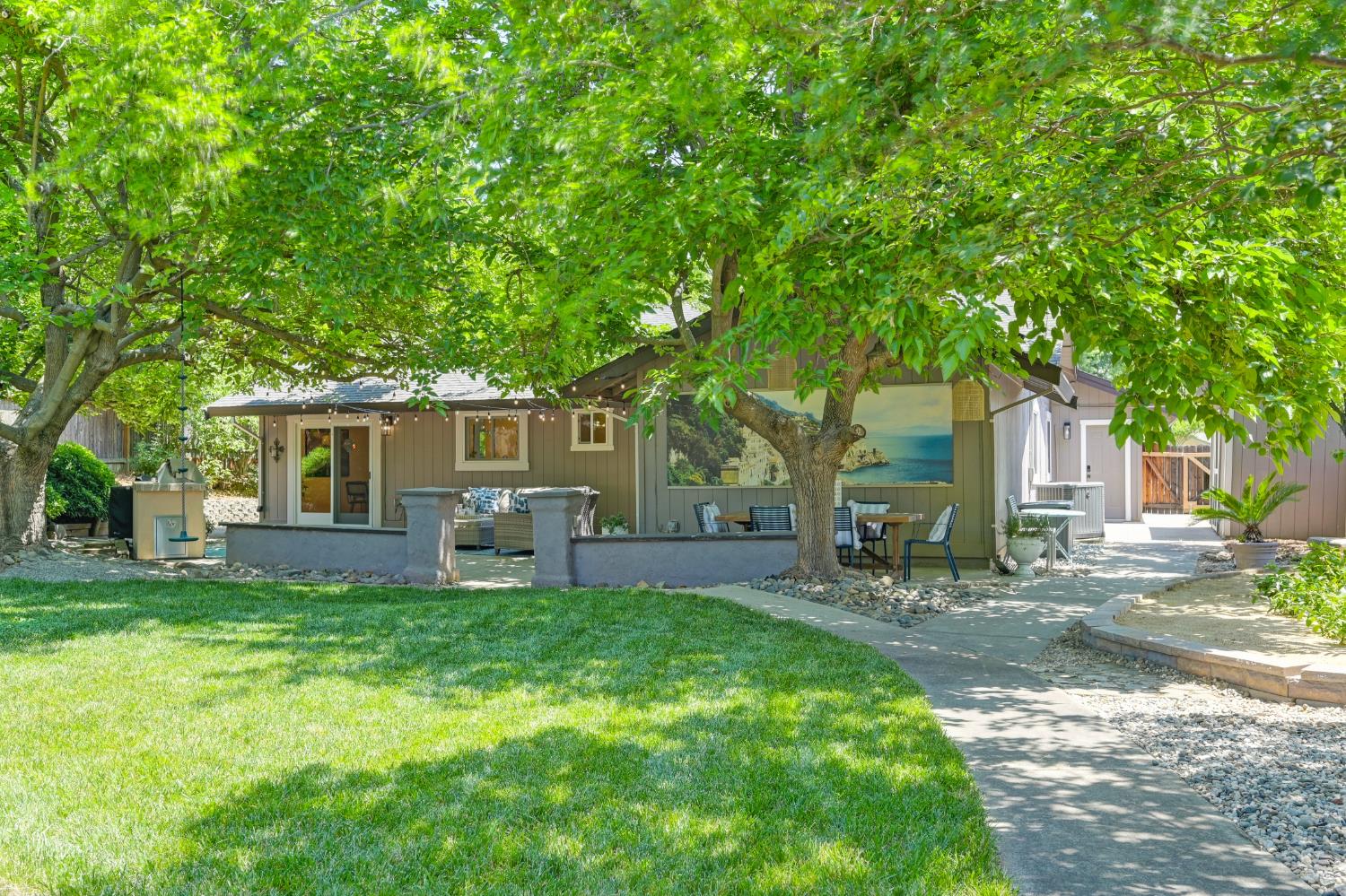 Mesquite Court, Folsom, California image 44