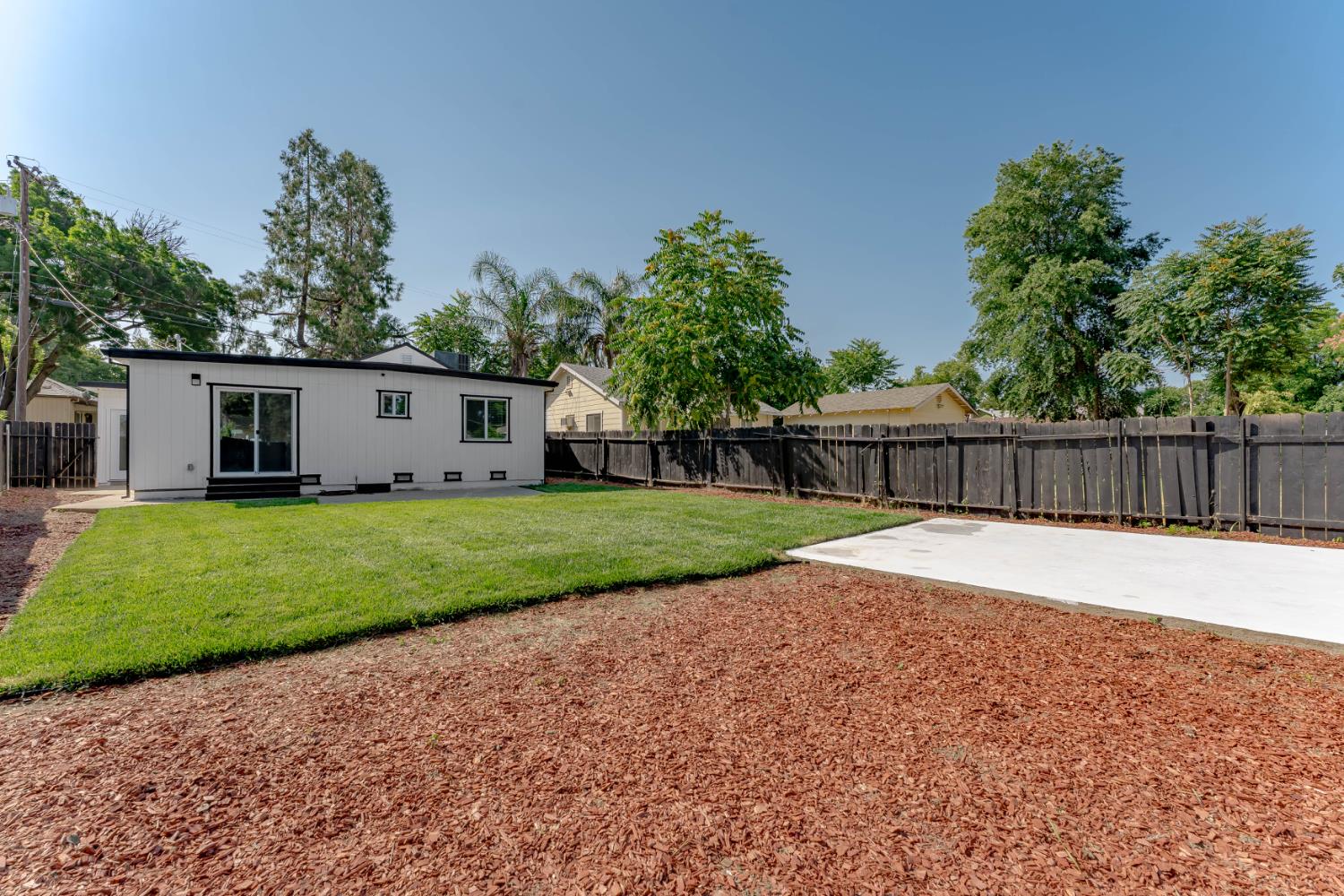 Woodbridge Avenue, Yuba City, California image 2