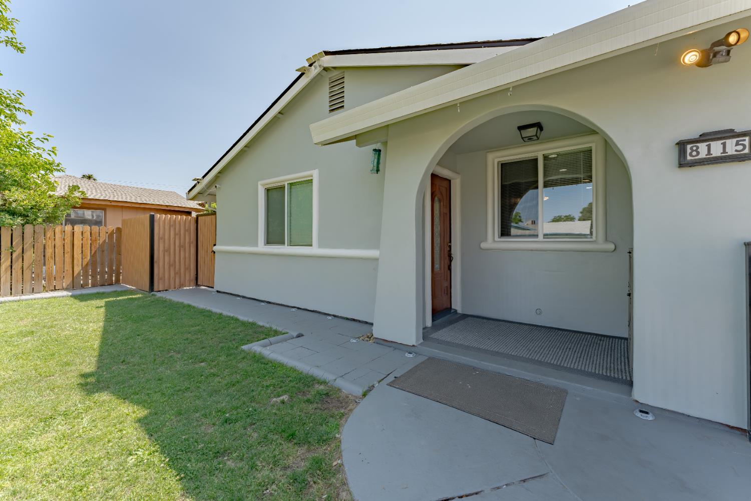 Dutch Haven Boulevard, Elverta, California image 5
