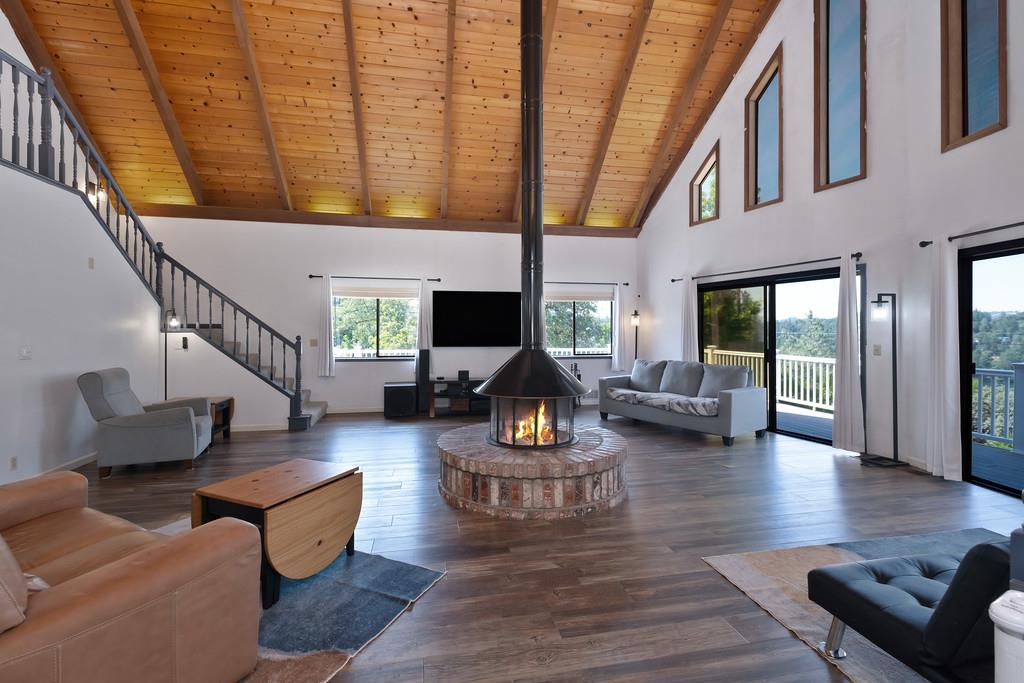Lodgepole Court, Penn Valley, California image 6