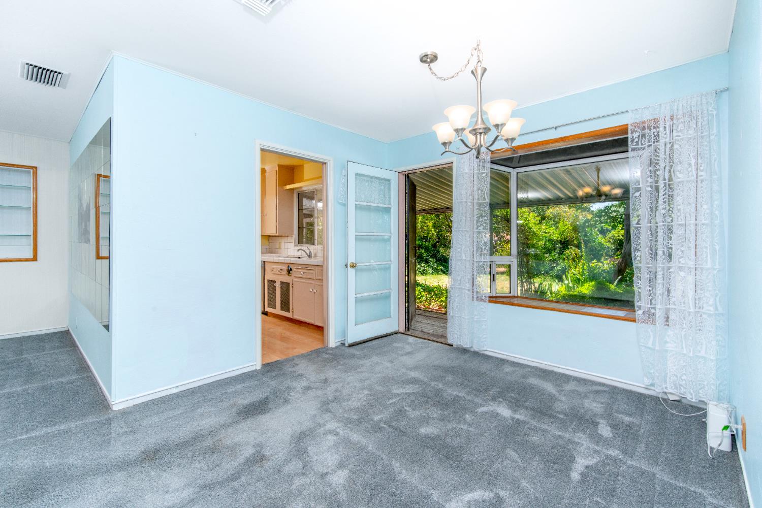 Meadowbrook Road, Sacramento, California image 6