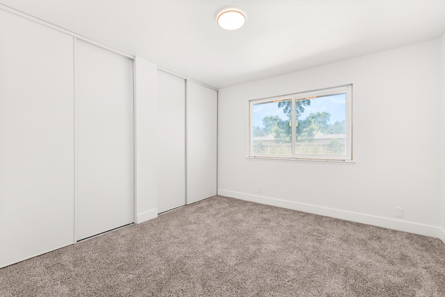Beeston, Sacramento, California image 19
