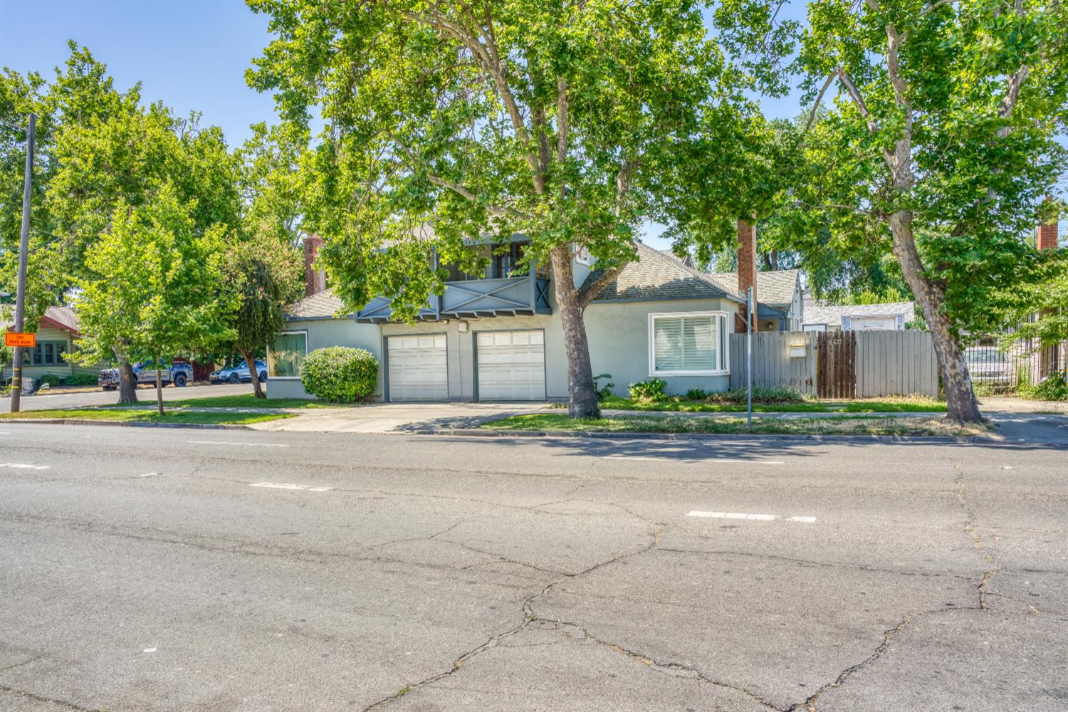 27th Street, Sacramento, California image 4