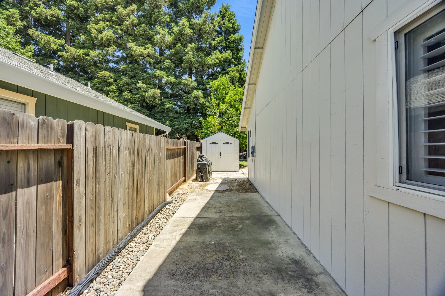 Wynndel Way, Elk Grove, California image 37