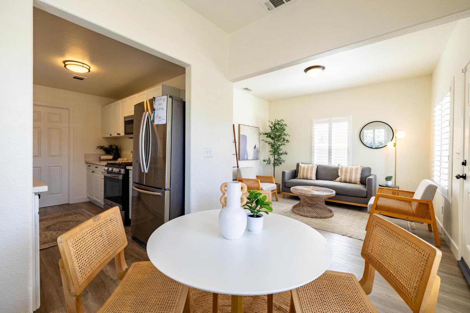 15th Avenue, Sacramento, California image 7