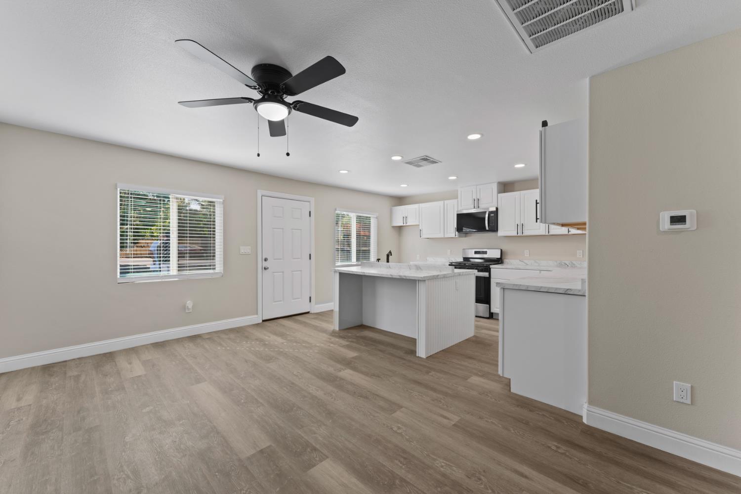 Woodbridge Avenue, Yuba City, California image 7