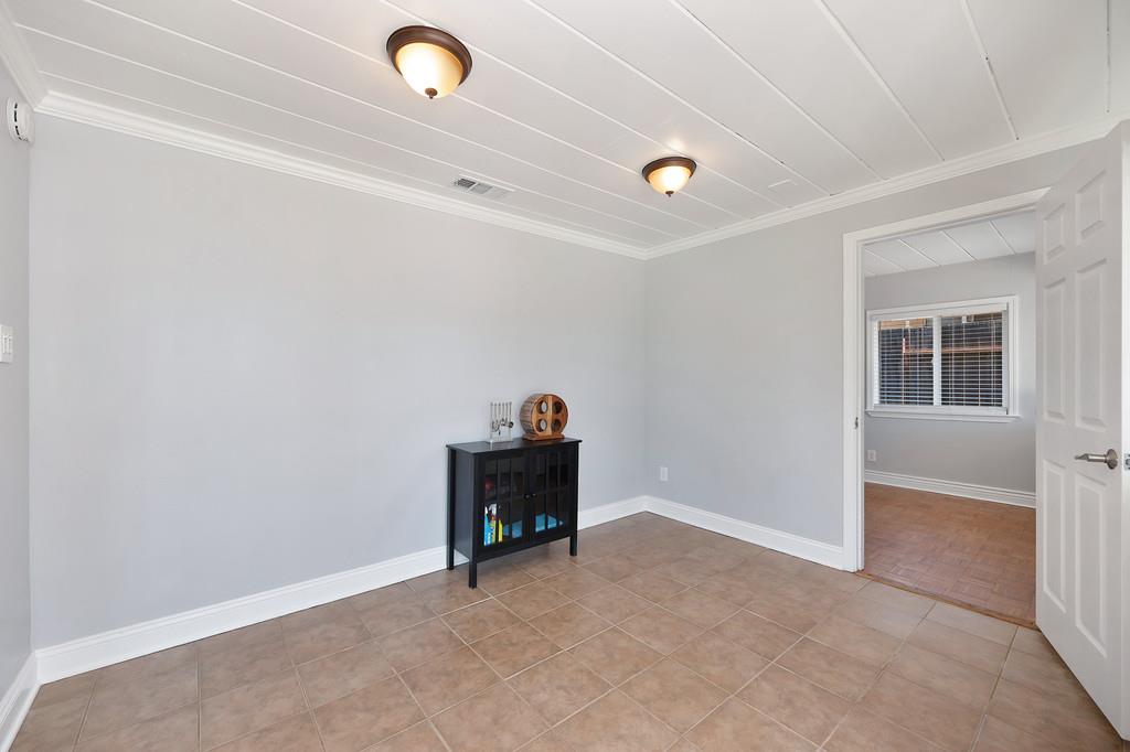 Woodhaven Ave, Carmichael, California image 11