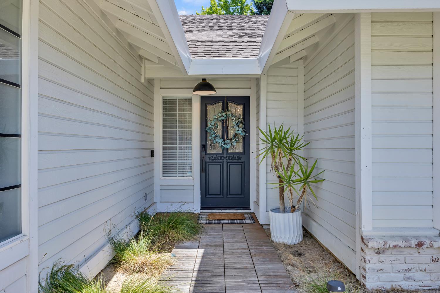 Wynndel Way, Elk Grove, California image 4