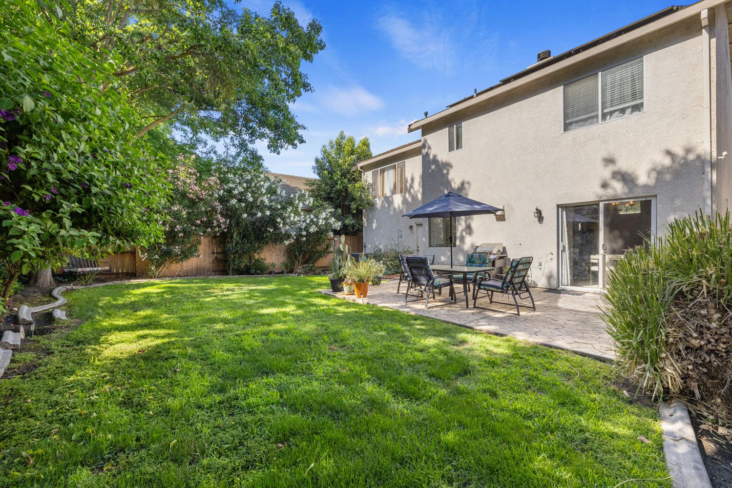 Hepburn Circle, Stockton, California image 30
