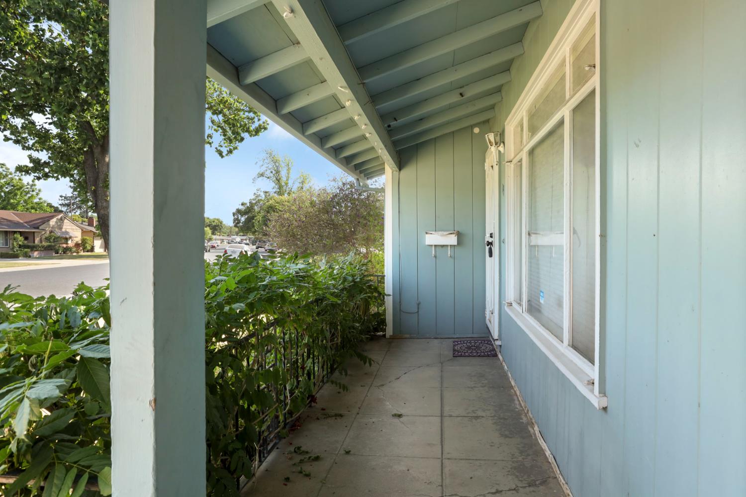 W Longview Avenue, Stockton, California image 4