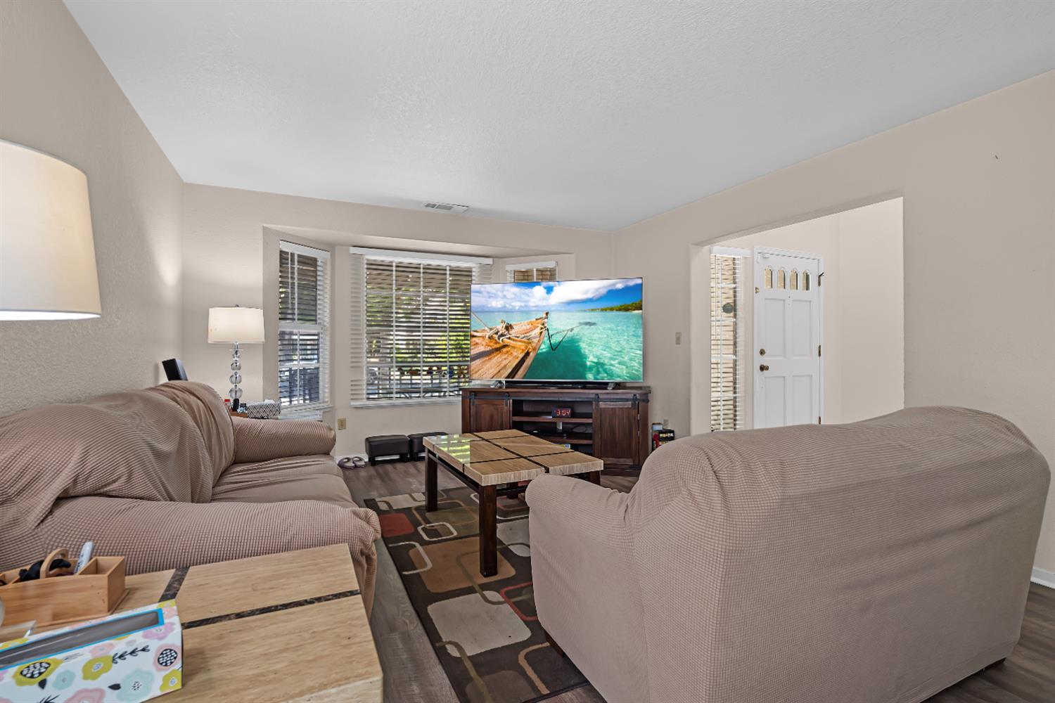 Boston Way, Modesto, California image 10