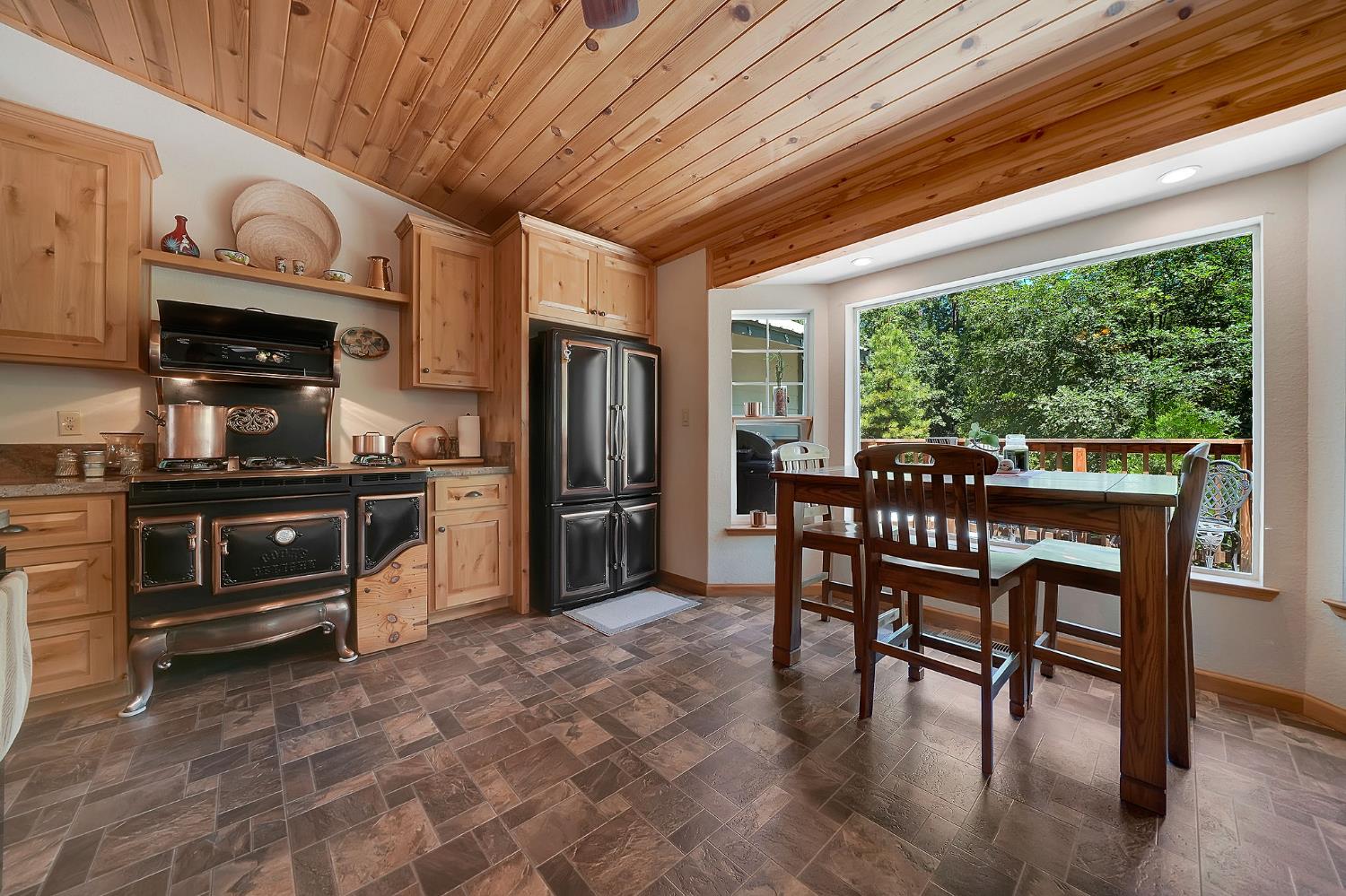 Detail Gallery Image 21 of 70 For 2059 Winton Rd, West Point,  CA 95255 - 2 Beds | 2 Baths