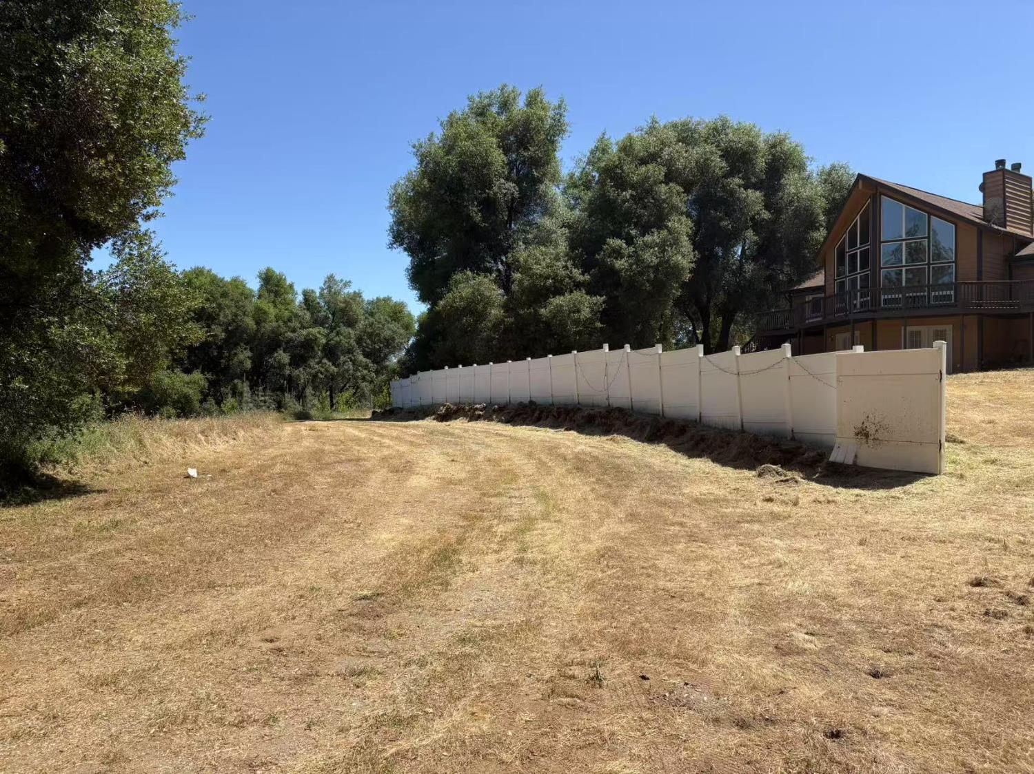Van Pooka Court, Somerset, California image 6