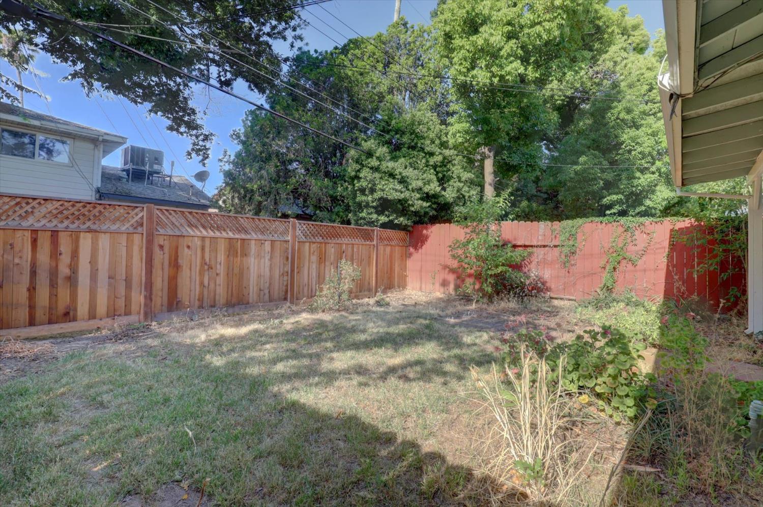 Elvyra Way, Sacramento, California image 26
