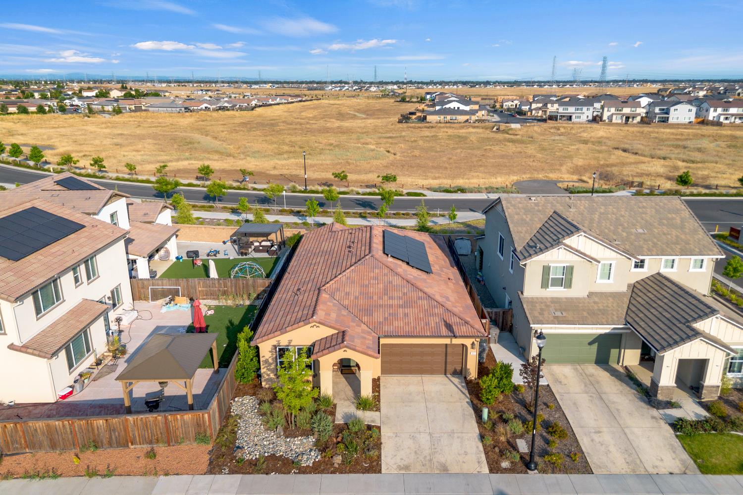 Blue Moon Lane, Roseville, California image 46
