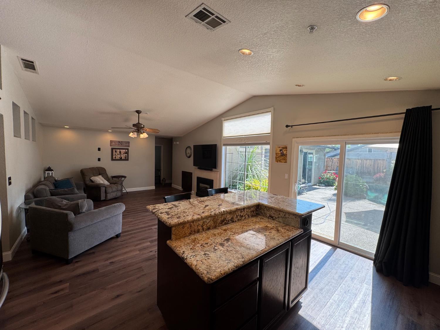 Rolling Hills Court, Livermore, California image 5