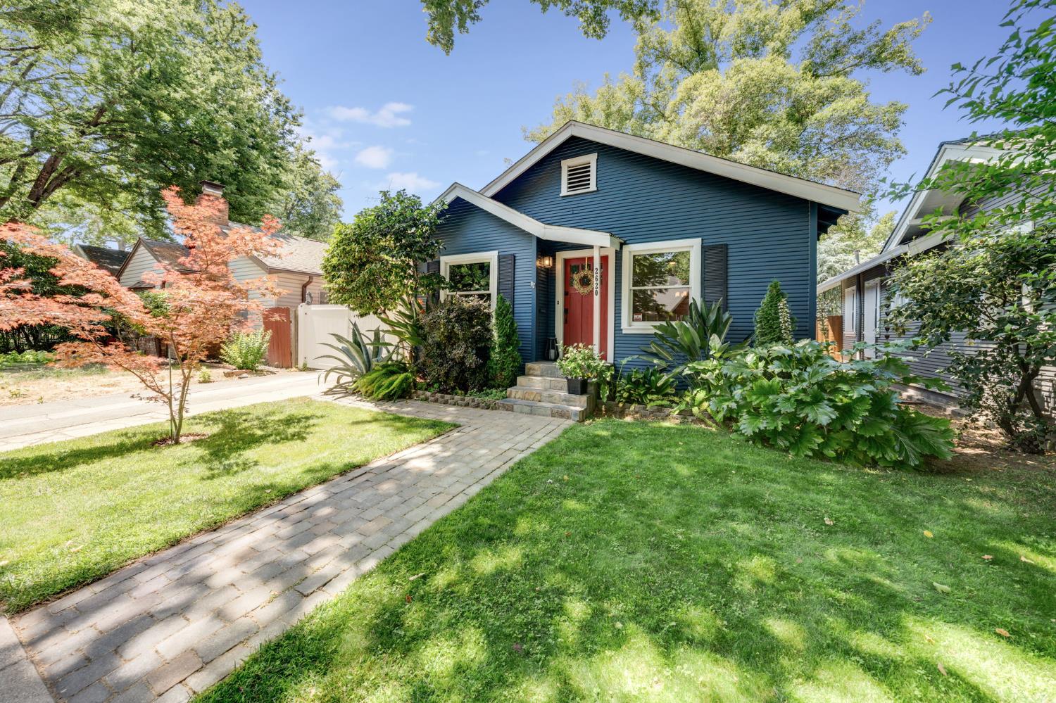 17th Street, Sacramento, California image 2