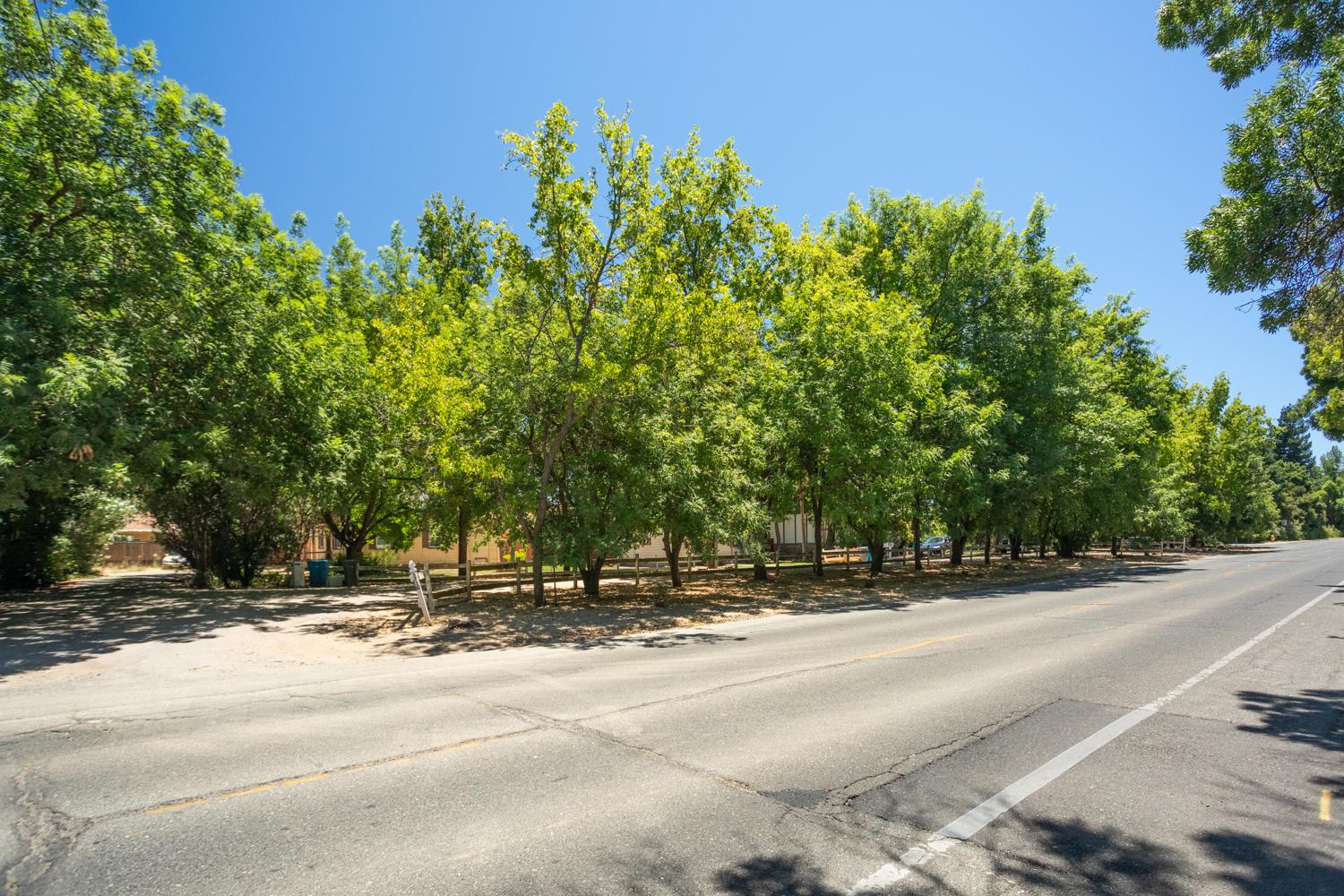 Railroad Avenue, Yuba City, California image 36