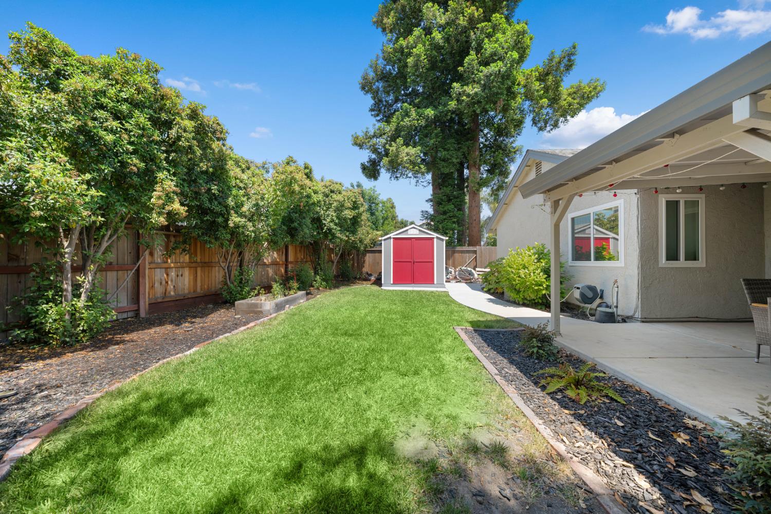Mergansers Court, West Sacramento, California image 29