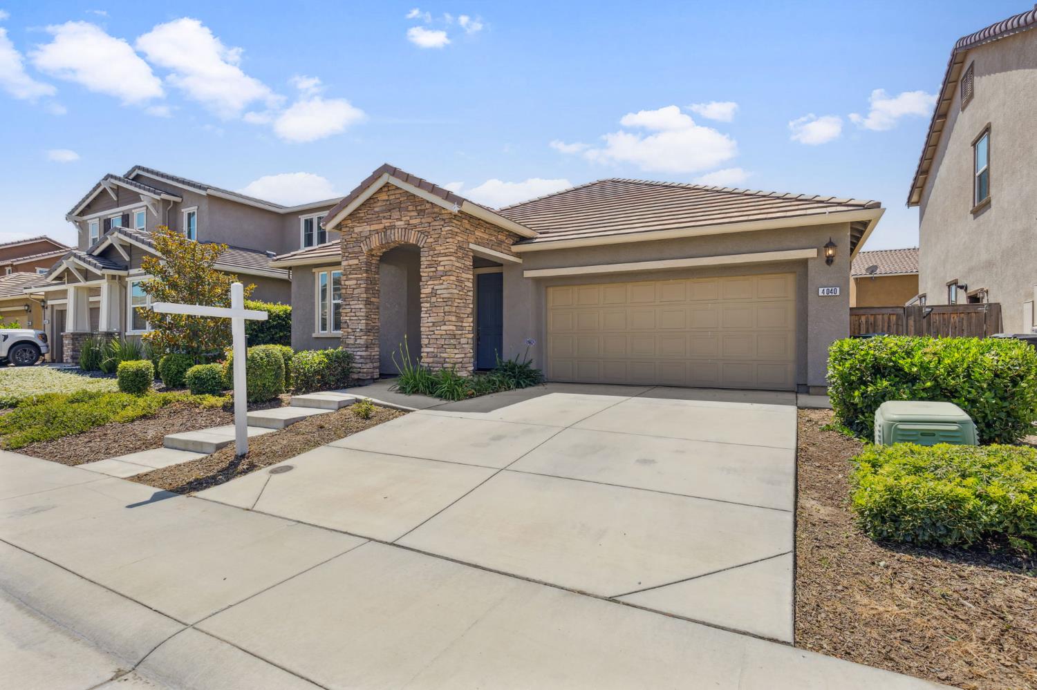 Hydra Circle, Roseville, California image 34
