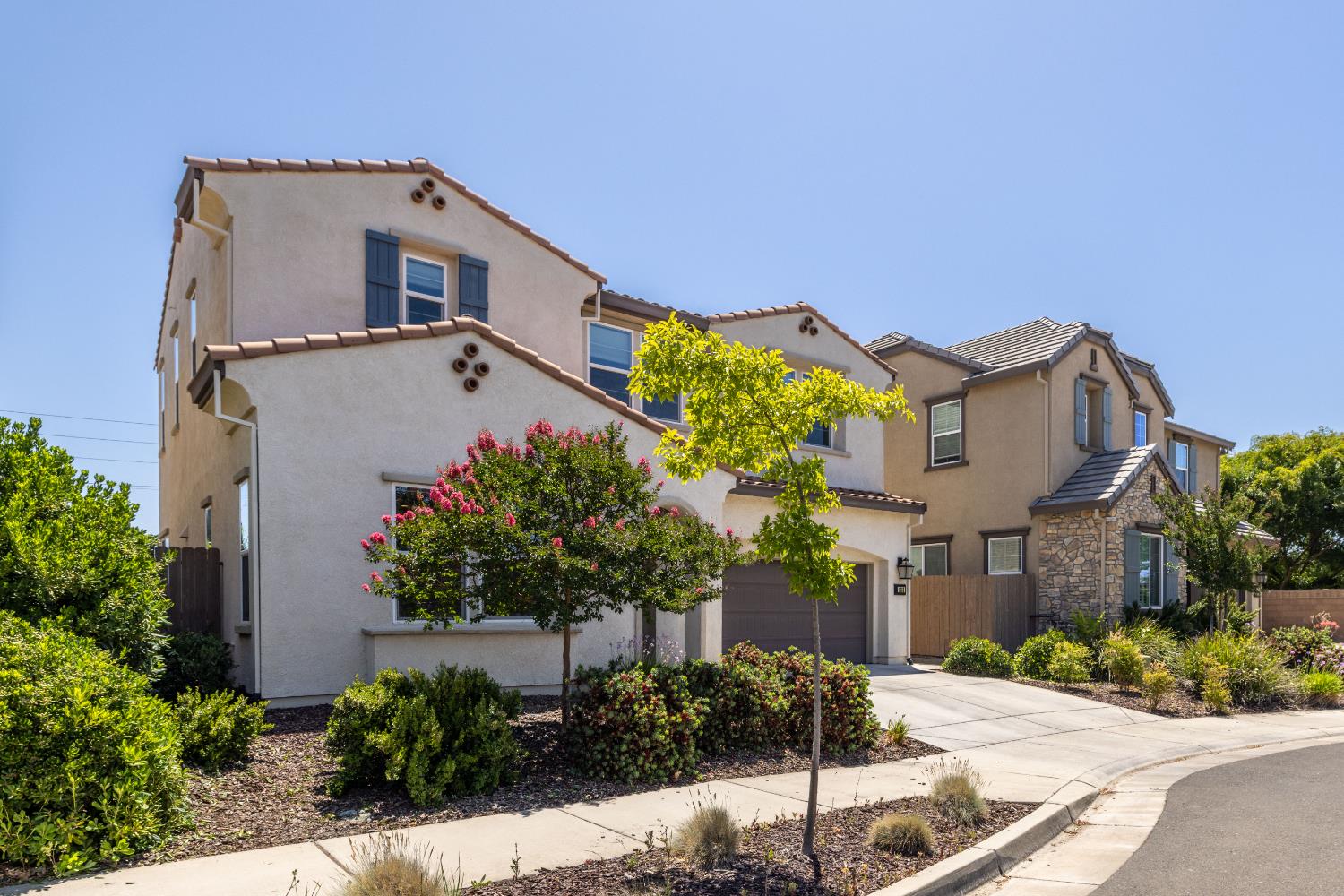 Lily Bay Circle, Sacramento, California image 4