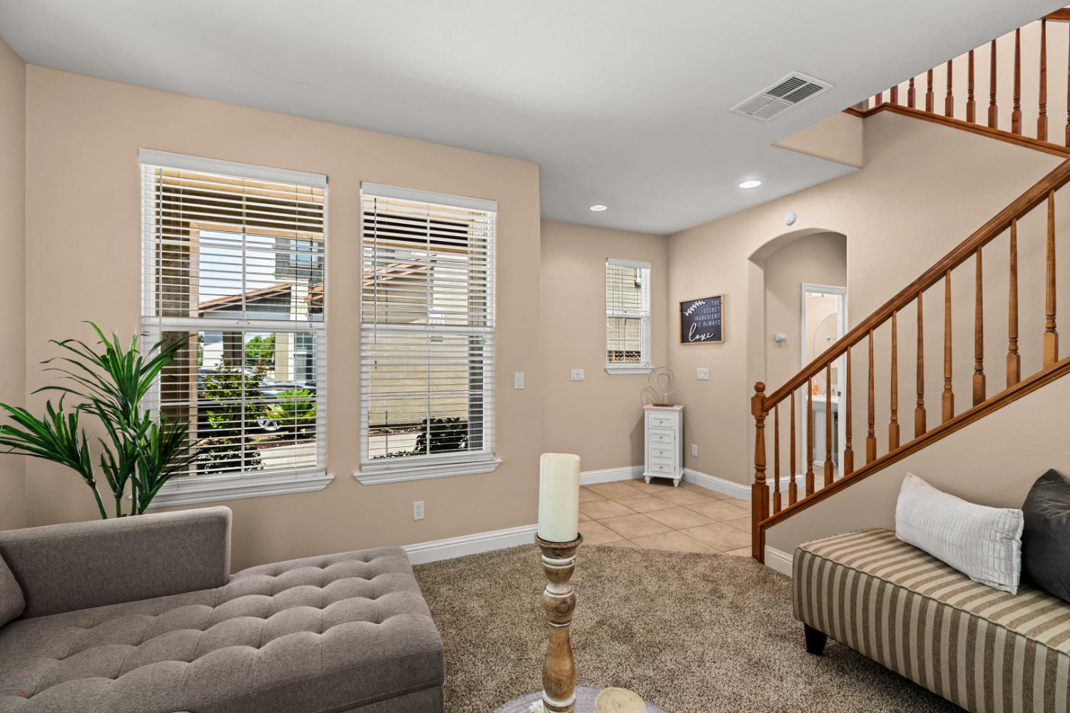 N Ventura Street, Tracy, California image 9