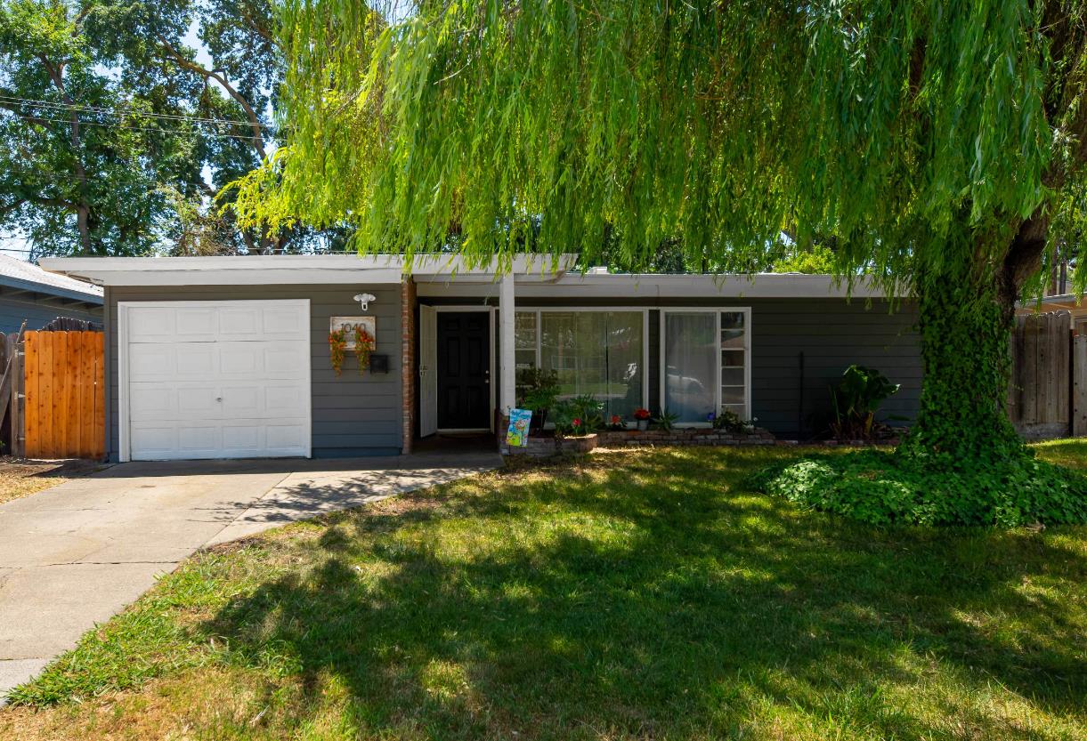 Douglas Road, Stockton, California image 1