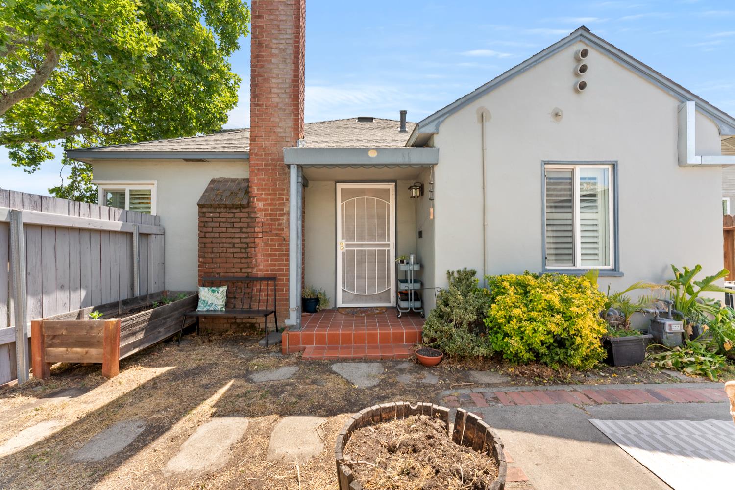 27th Street, Sacramento, California image 14
