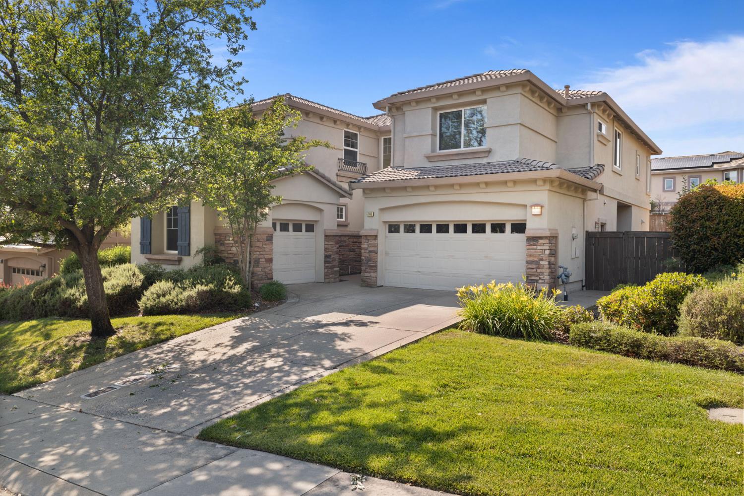 Tarvisio Way, El Dorado Hills, California image 1