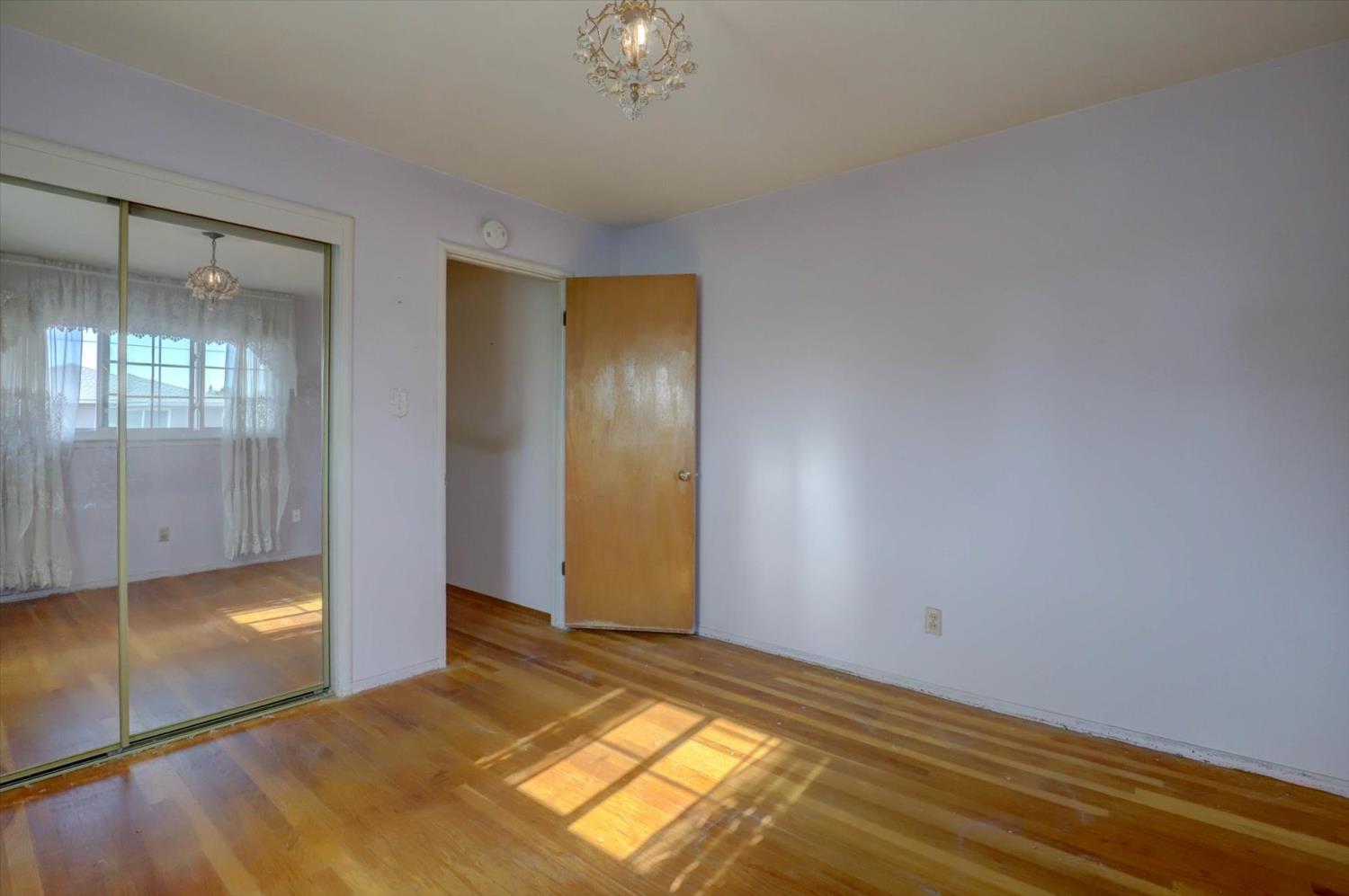 Elvyra Way, Sacramento, California image 44