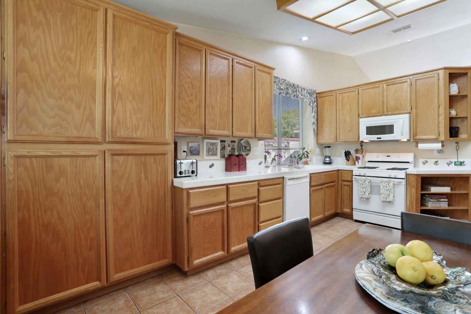 Tupelo Drive, Stockton, California image 19