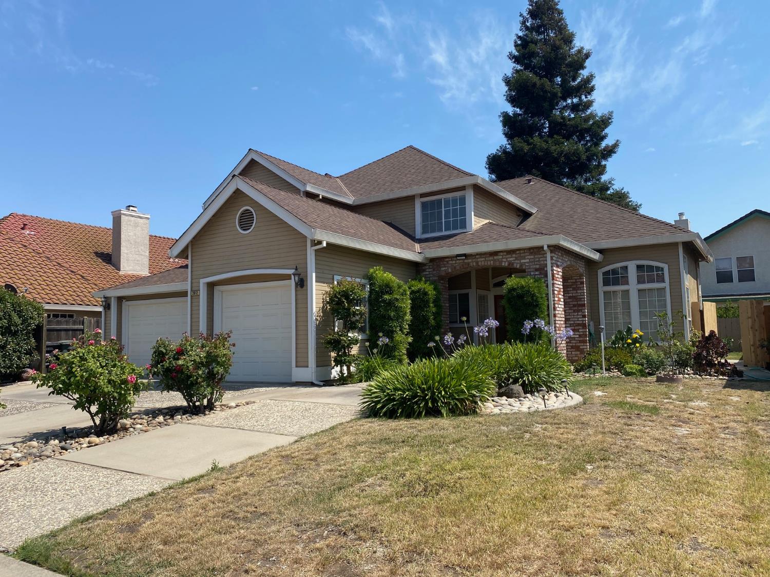 Lakeview Court, Modesto, California image 3