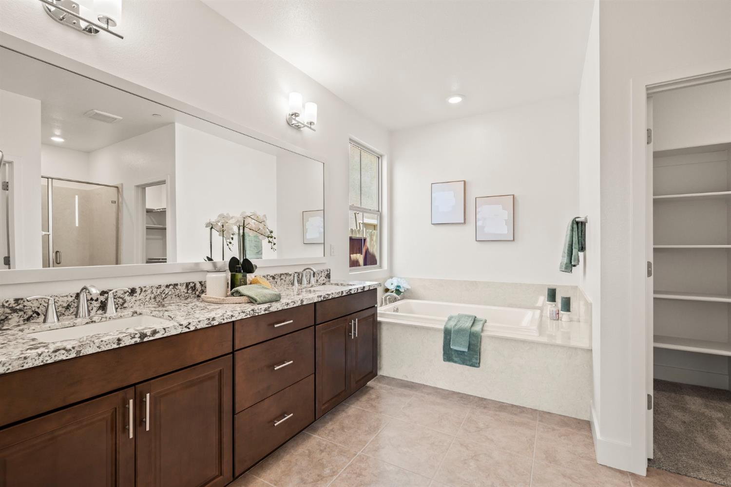 Cypress Grove Drive, Rancho Cordova, California image 22