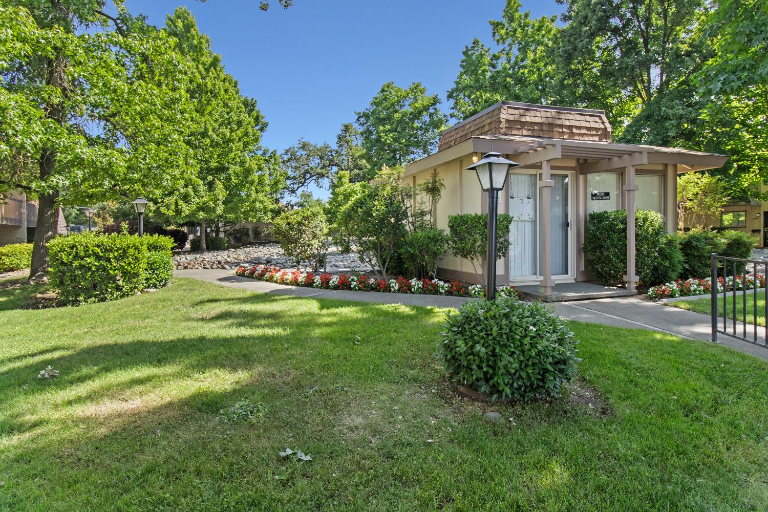 Via Casitas, Carmichael, California image 49