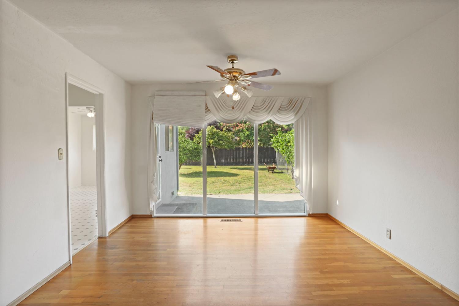 W Longview Avenue, Stockton, California image 9