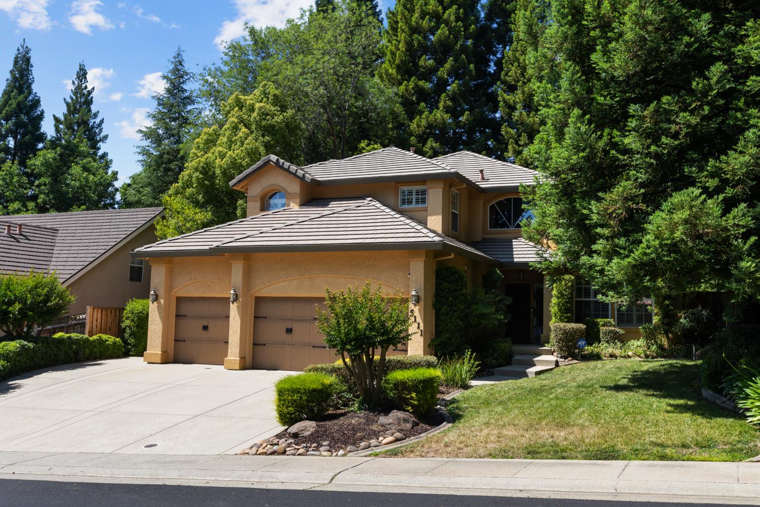 Kensley Court, Granite Bay, California image 2