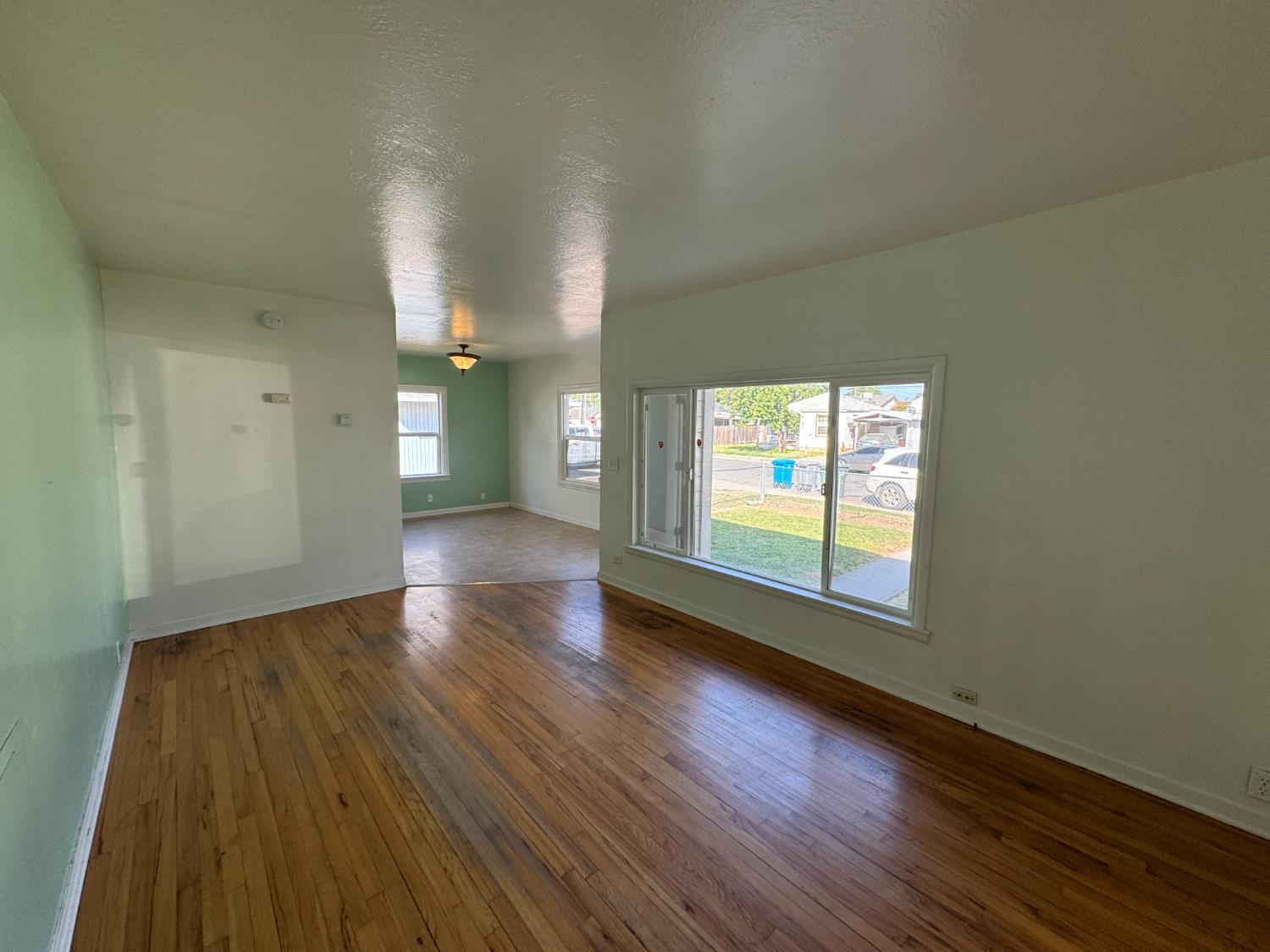 Dorman Avenue, Yuba City, California image 11