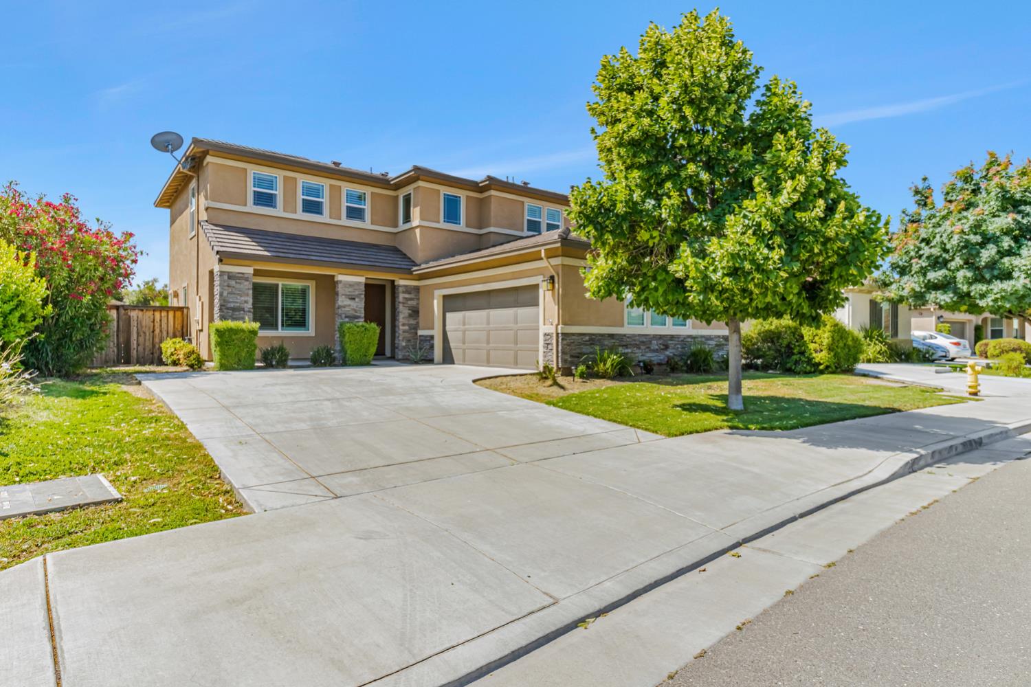Hummingbird Way, Tracy, California image 1