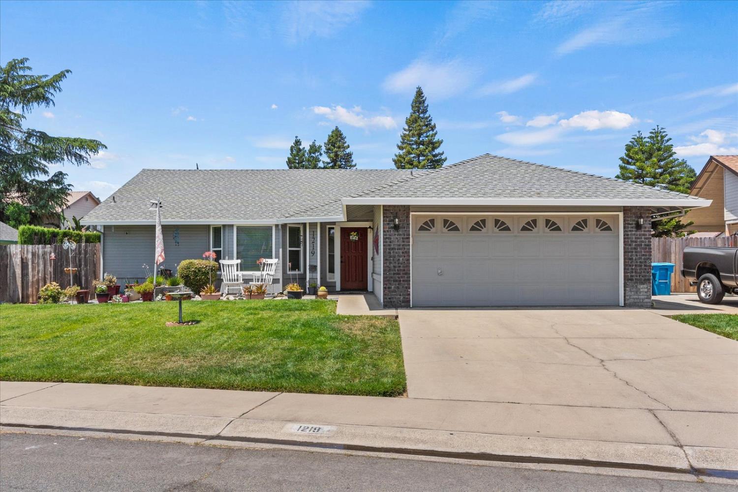 Theresa Way, Yuba City, California image 1