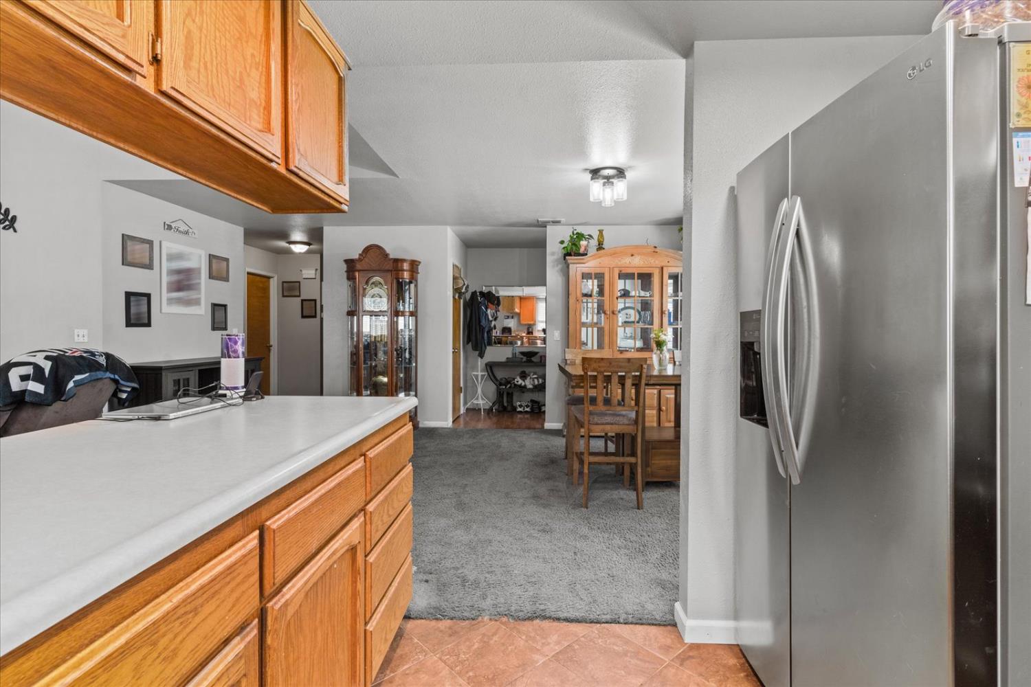 Theresa Way, Yuba City, California image 17