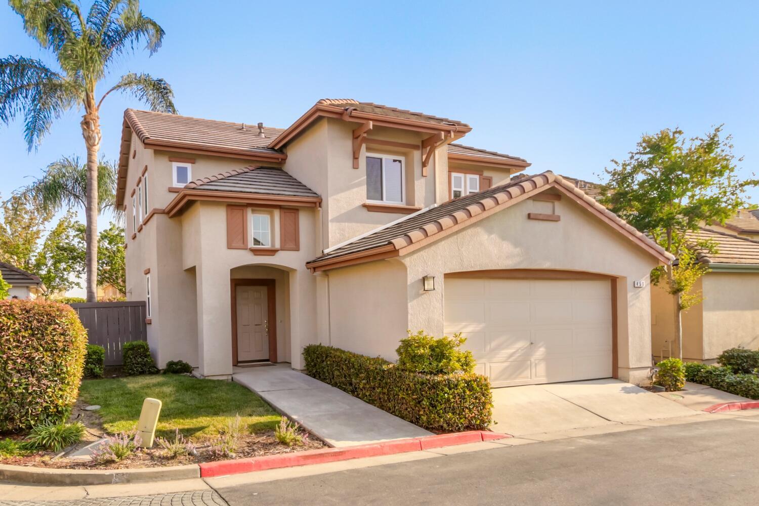 Anjou Circle, Sacramento, California image 1