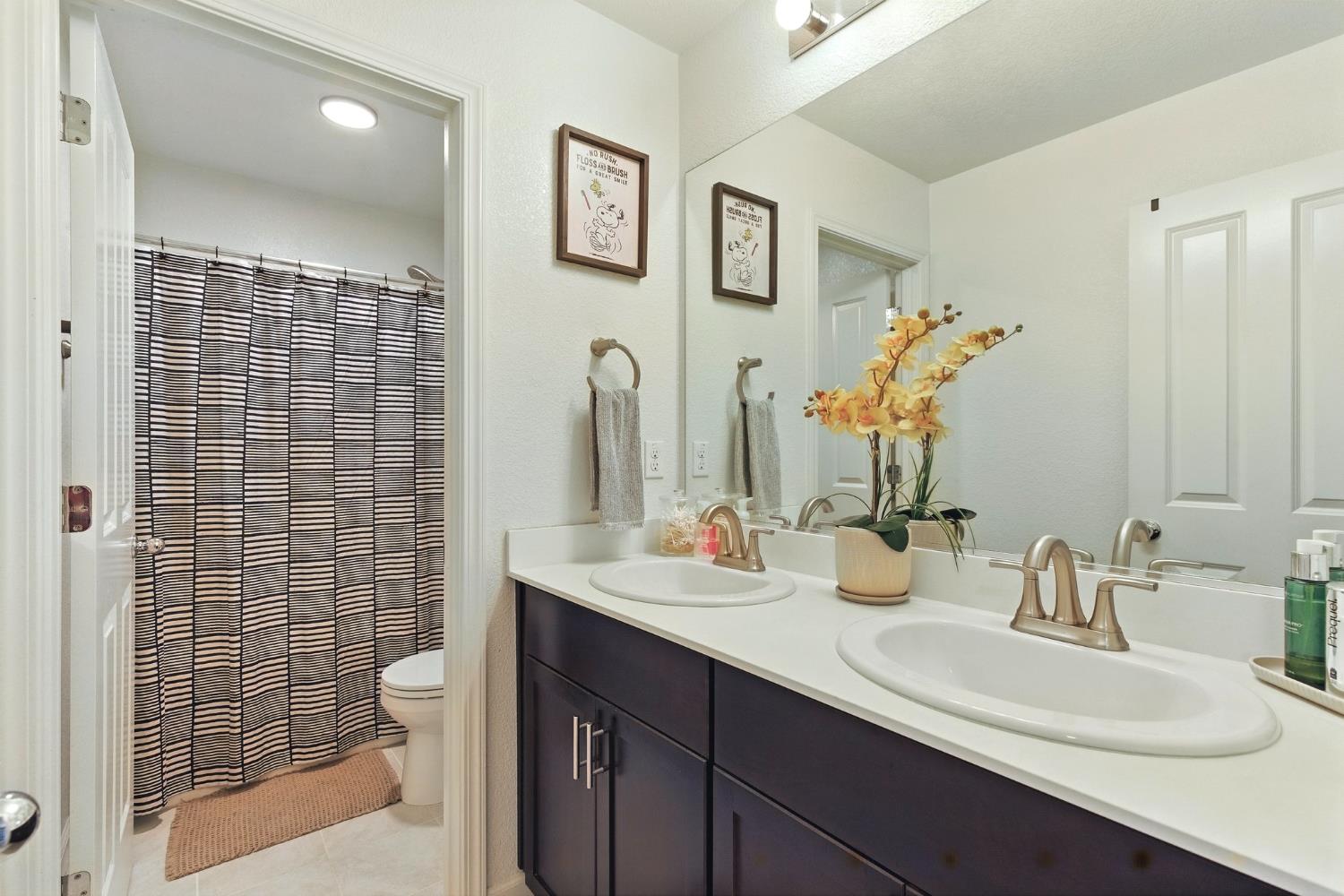 Bridgehaven Way, Sacramento, California image 13