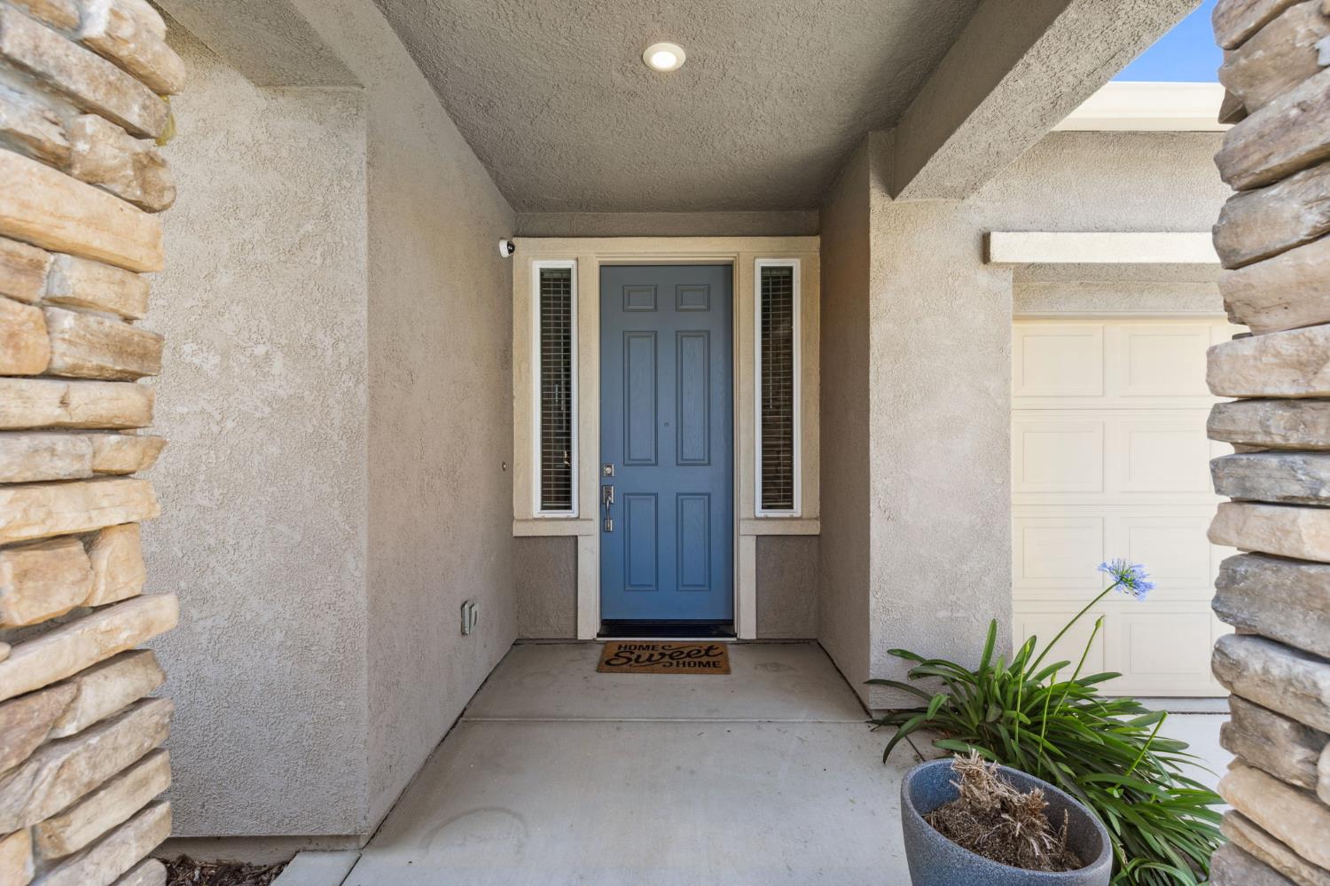 Hydra Circle, Roseville, California image 2