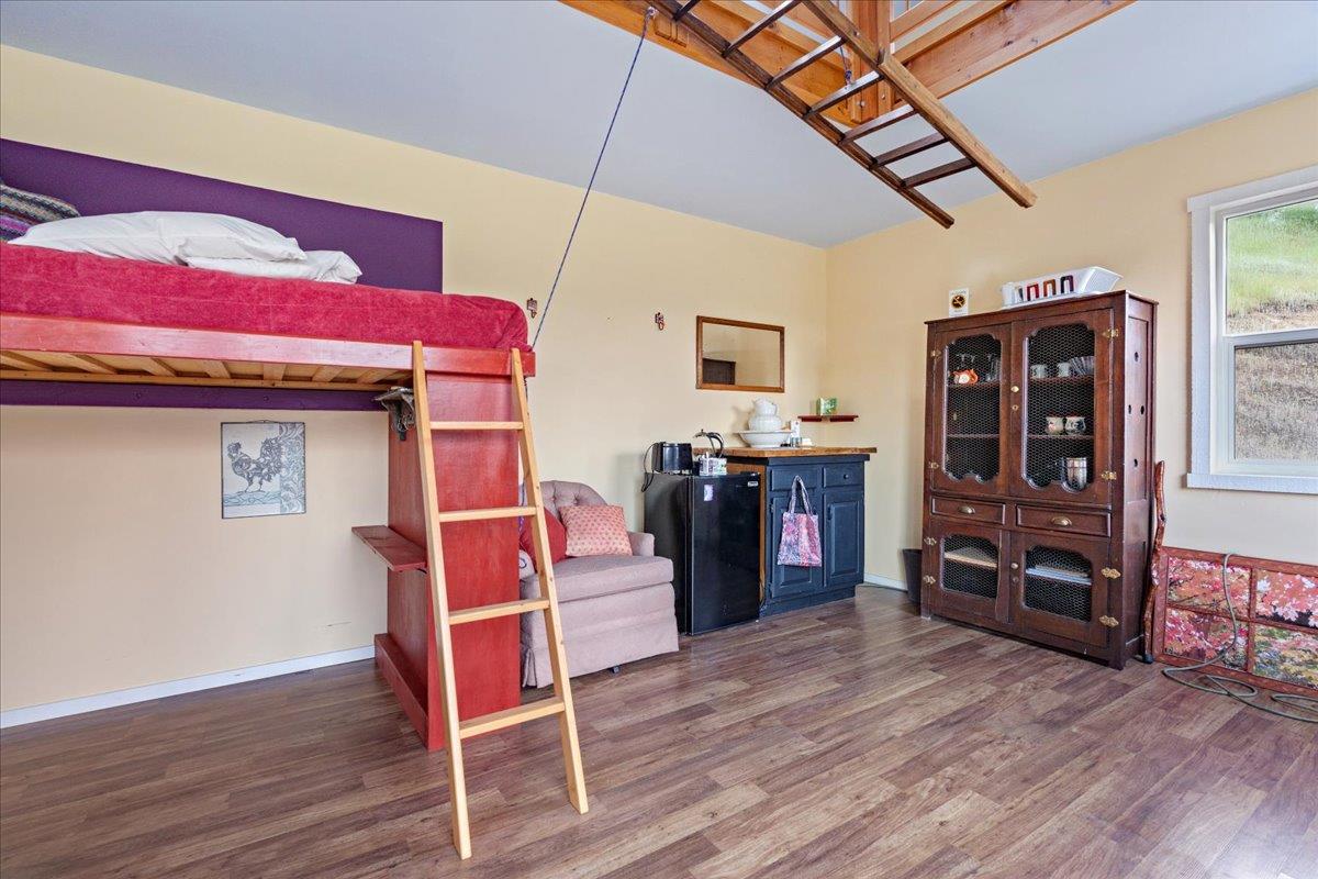 17947 Piper Lane, Penn Valley, California image 42