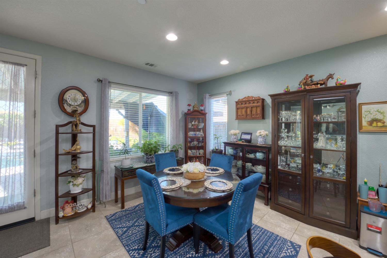 Cabernet Court, Patterson, California image 16