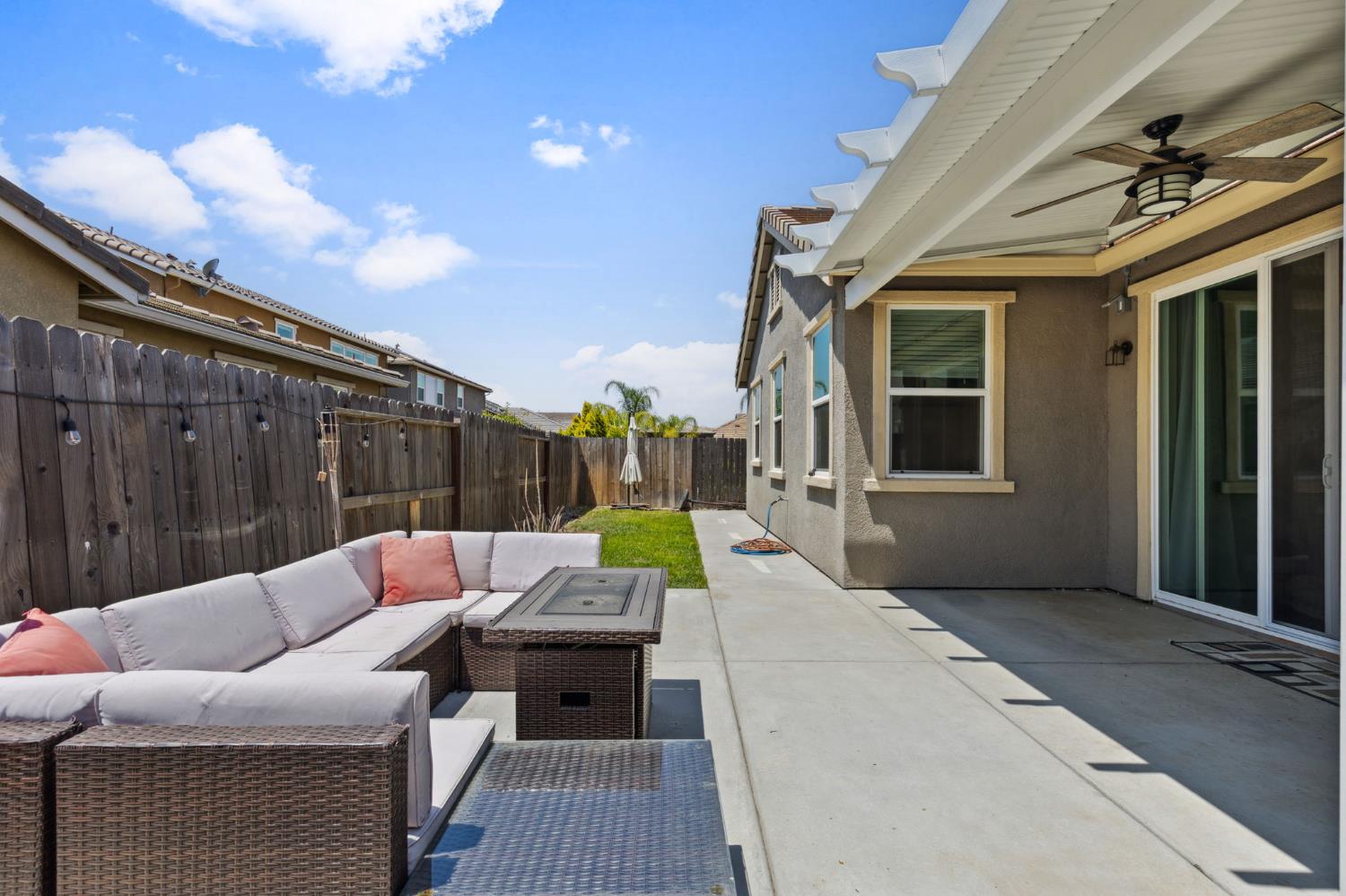 Hydra Circle, Roseville, California image 31