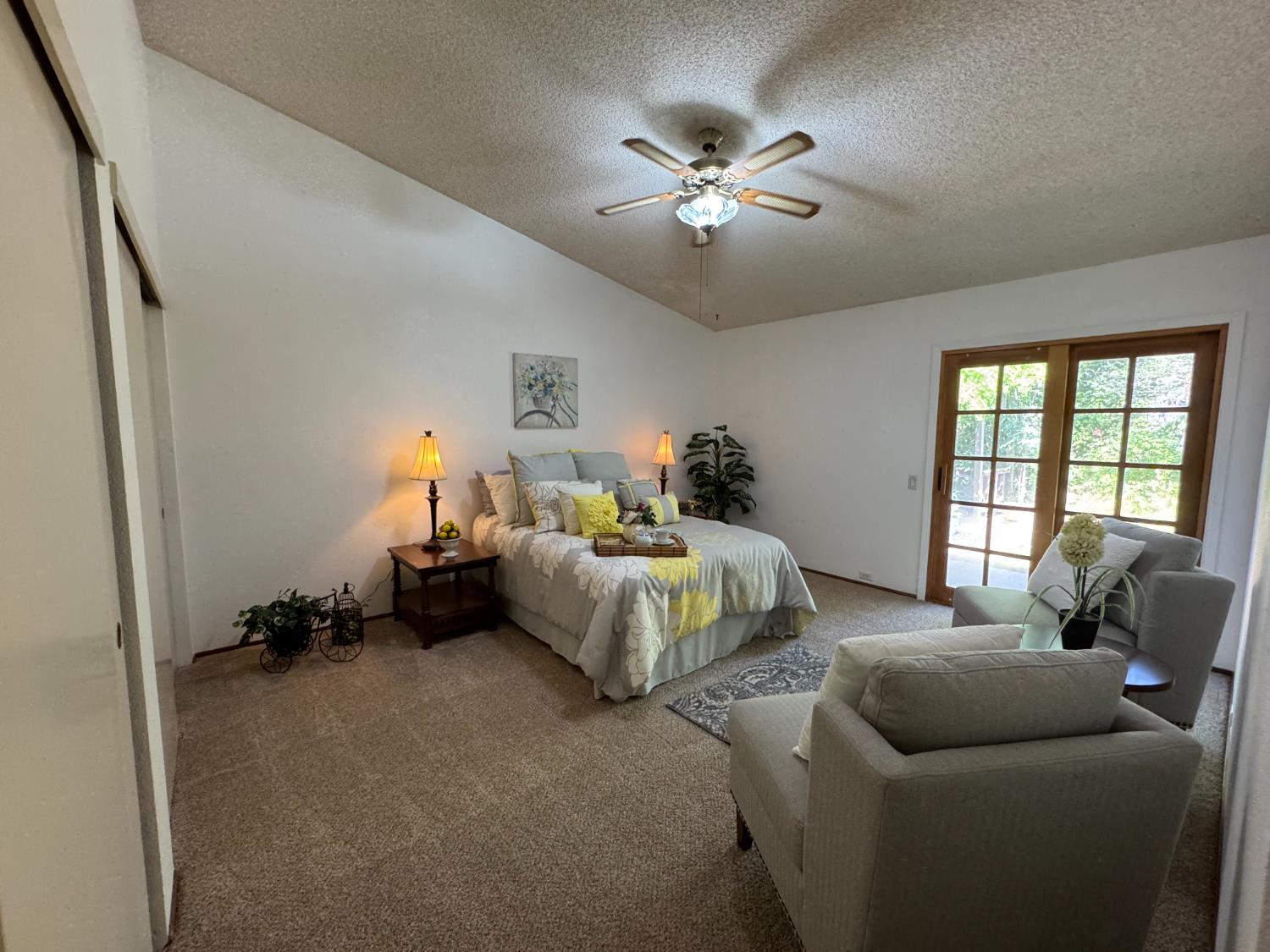 Oak Stream Court, Carmichael, California image 25