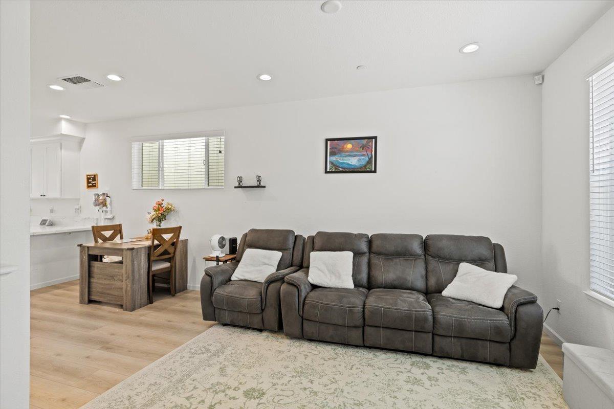 Brinef Drive, Sacramento, California image 11